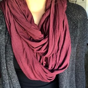 brandy melville burgundy maroon scarf